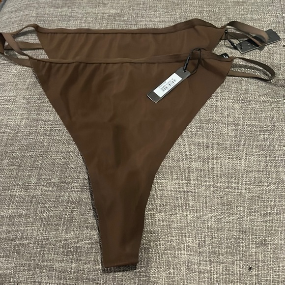 SKIMS Other - Skims Jelly Sheer Thong set 2/$40 Sz 4X
